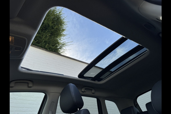 Suzuki Vitara 1.5 Hybrid Style AllGrip Comfort + Automaat Pano Trekhaak Navi Camera Carplay Cliam