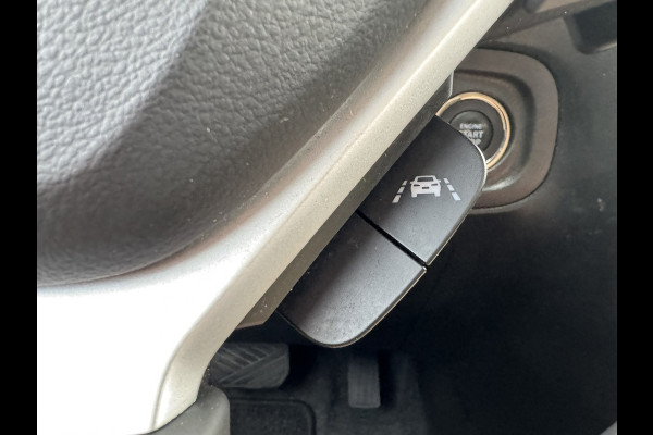 Suzuki Vitara 1.5 Hybrid Style AllGrip Comfort + Automaat Pano Trekhaak Navi Camera Carplay Cliam
