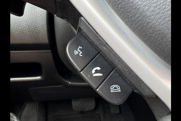 Suzuki Vitara 1.5 Hybrid Style AllGrip Comfort + Automaat Pano Trekhaak Navi Camera Carplay Cliam