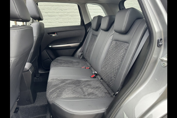 Suzuki Vitara 1.5 Hybrid Style AllGrip Comfort + Automaat Pano Trekhaak Navi Camera Carplay Cliam