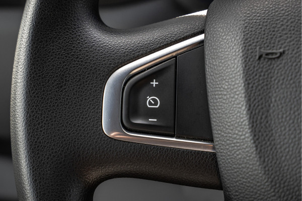 Renault Master 2.3dCi | Bakwagen met Laadklep | LED | Carplay | Camera | Cruise