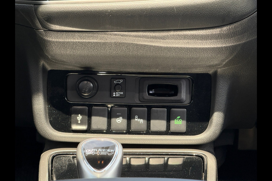 Mitsubishi Outlander 2.4 PHEV Intense+ Schuidak|360cam|Dealer Onderhouden