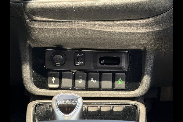 Mitsubishi Outlander 2.4 PHEV Intense+ Schuidak|360cam|Dealer Onderhouden