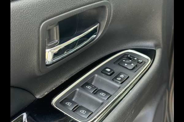Mitsubishi Outlander 2.4 PHEV Intense+ Schuidak|360cam|Dealer Onderhouden