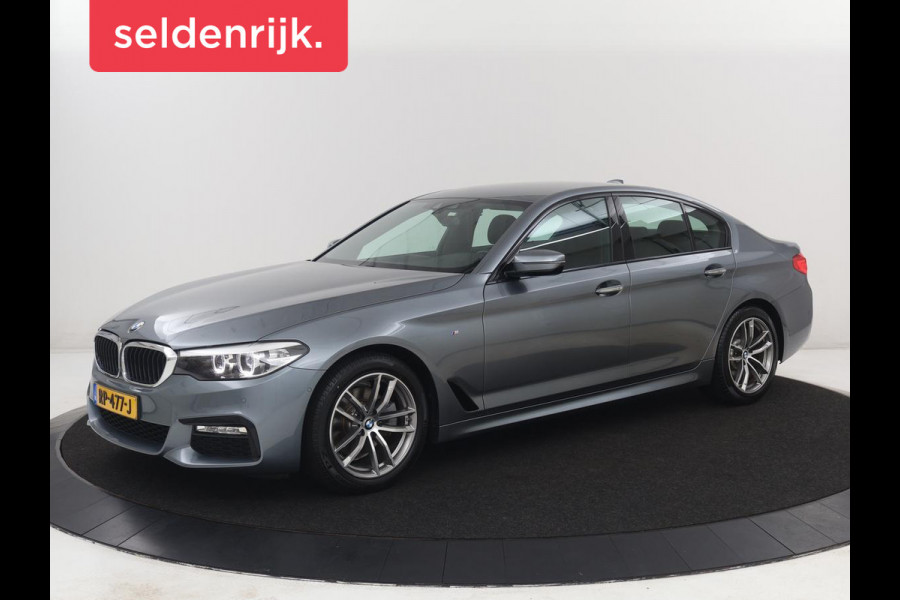 BMW 5 Serie 520i M Sport | Alcantara | Sfeerverlichting | Trekhaak | Navigatie Professional | Full LED | Sportstoelen | Parkeerhulp | Cruise control | Keyless start | Climate control | Bluetooth