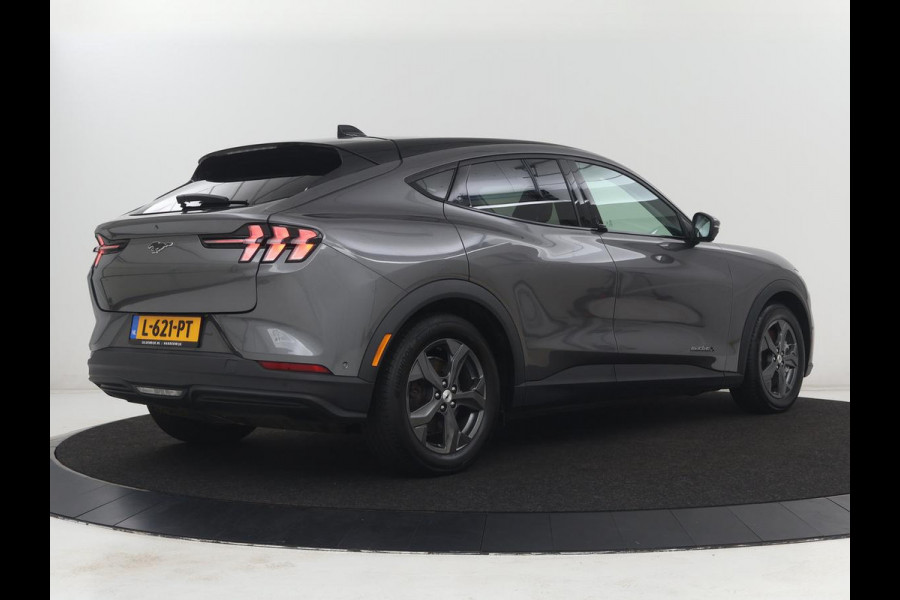 Ford Mustang Mach-E Extended RWD 98 kWh | SOH 93,1% | Panoramadak | 360 Camera | Leder | Stoel & stuurverwarming | B&O Sound | Carplay | Keyless | Memory | Adaptive cruise | Navigatie