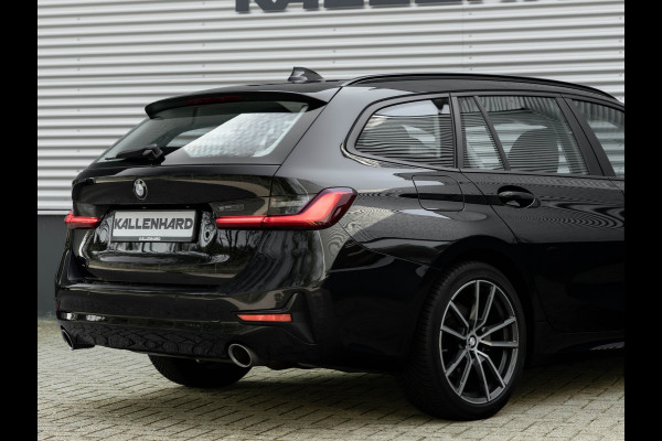 BMW 3 Serie Touring 320i - Active Cruise Control - Stoelverwarming - Hifi