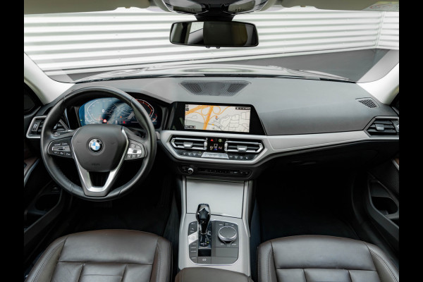 BMW 3 Serie Touring 320i - Active Cruise Control - Stoelverwarming - Hifi
