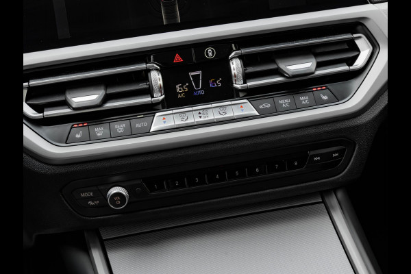 BMW 3 Serie Touring 320i - Active Cruise Control - Stoelverwarming - Hifi