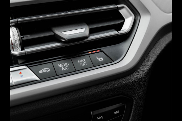 BMW 3 Serie Touring 320i - Active Cruise Control - Stoelverwarming - Hifi