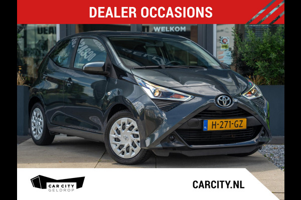 Toyota Aygo 1.0 VVT-i x-play Camera / Carplay / Airco / 5D