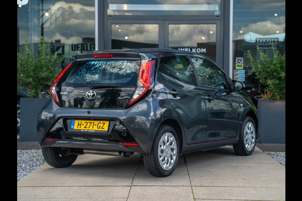 Toyota Aygo 1.0 VVT-i x-play | Camera | Carplay | Airco | 5D