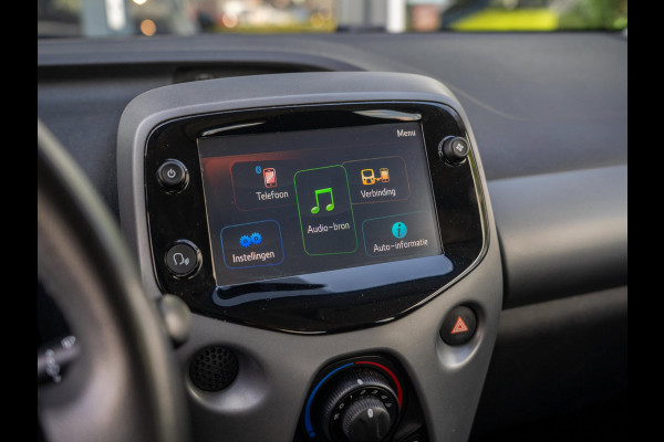 Toyota Aygo 1.0 VVT-i x-play | Camera | Carplay | Airco | 5D