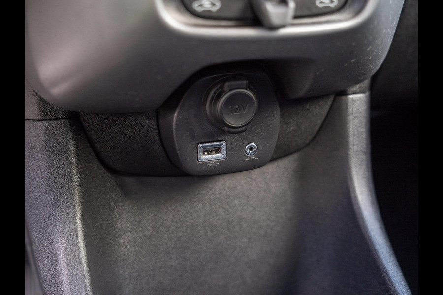 Toyota Aygo 1.0 VVT-i x-play | Camera | Carplay | Airco | 5D