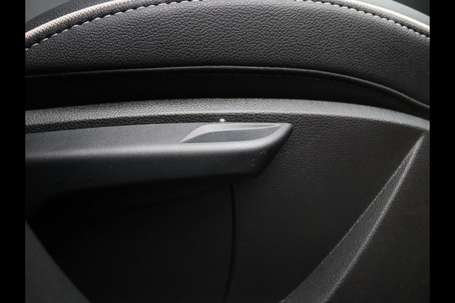 Renault Clio E-Tech Full Hybrid techno 145pk 360° Camera | Cruise | Navi | Parkeersens. v+a | Stoel-/stuurverw.