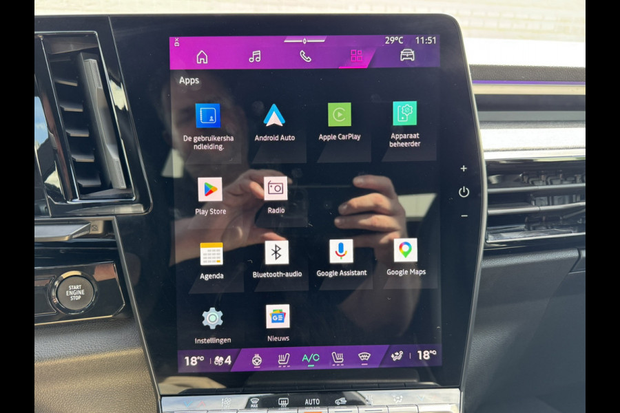 Renault Austral 1.2 E-Tech full hybrid 200 Techno Automaat Digital Dash Camera+Pdc Stoel/stuur/voorruitverwarming Carplay Cllima