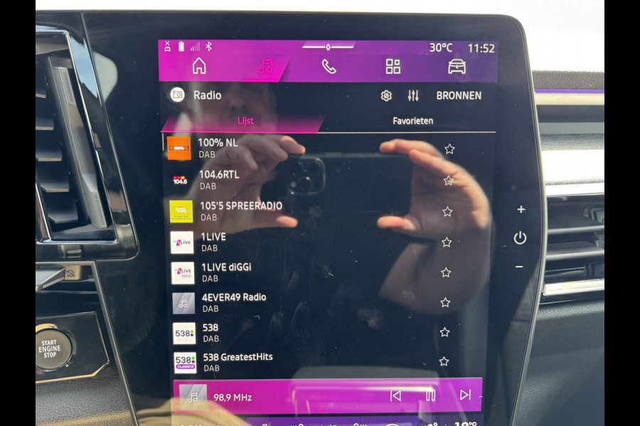 Renault Austral 1.2 E-Tech full hybrid 200 Techno Automaat Digital Dash Camera+Pdc Stoel/stuur/voorruitverwarming Carplay Cllima