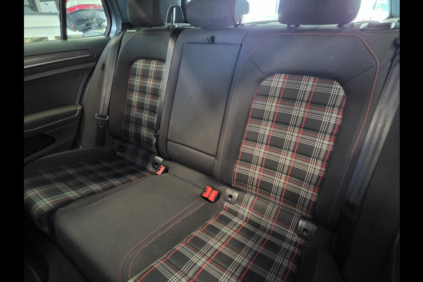 Volkswagen Golf GTI 2.0 TSI 4Motion Automaat – Pano – Remus uitlaat – Zeer compleet –