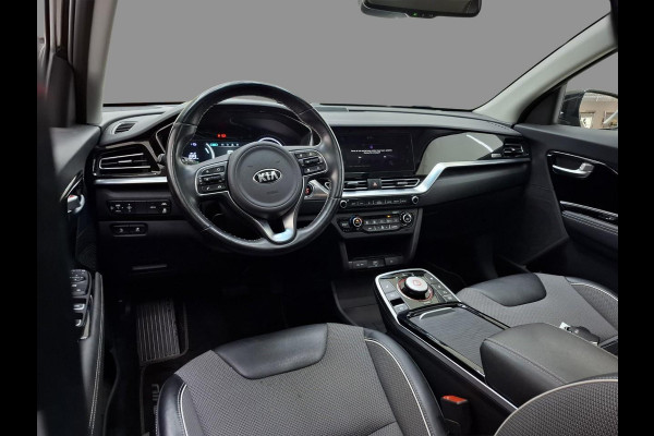 Kia e-Niro DynamicPlusLine 64 kWh | 46.500 KM | SOH 100% | Navigatie | Schuif - Kantel Dak | WORDT VERWACHT!