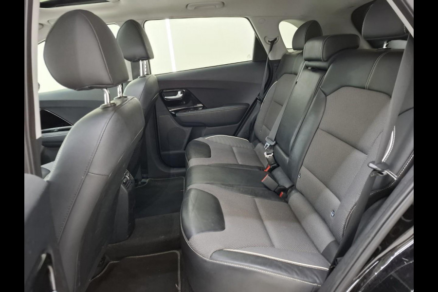 Kia e-Niro DynamicPlusLine 64 kWh | 46.500 KM | SOH 100% | Navigatie | Schuif - Kantel Dak | WORDT VERWACHT!