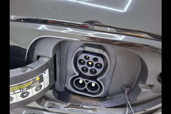 Kia e-Niro DynamicPlusLine 64 kWh | 46.500 KM | SOH 100% | Navigatie | Schuif - Kantel Dak | WORDT VERWACHT!