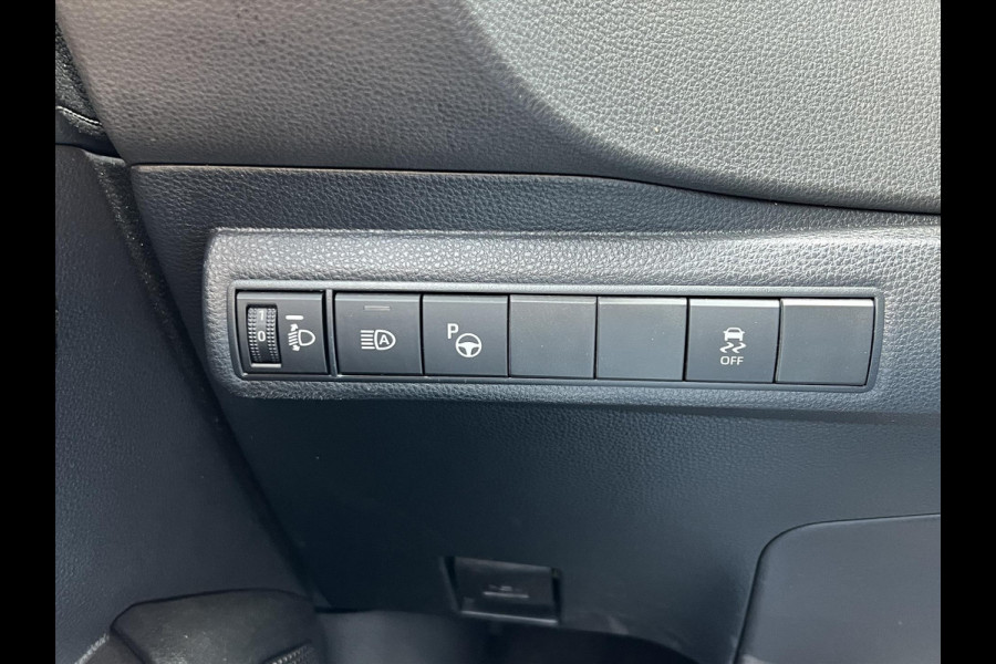 Toyota Corolla Touring Sports 1.8 Hybrid GR Sport | Trekhaak, Navigatie, LED, Stoelverwarming, Parkeersensoren, CarPlay