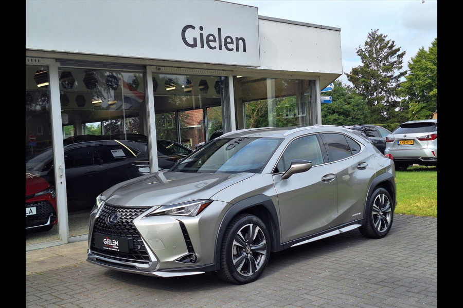 Lexus UX 250h AWD Luxury Line | 4X4, Leer, Stoelverwarming, Navigatie, Parkeersensoren, 18 inch, Privacy glass