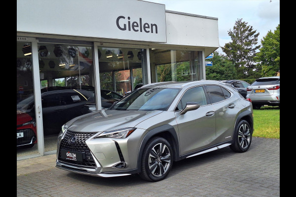Lexus UX 250h AWD Luxury Line | 4X4, Leer, Stoelverwarming, Navigatie, Parkeersensoren, 18 inch, Privacy glass