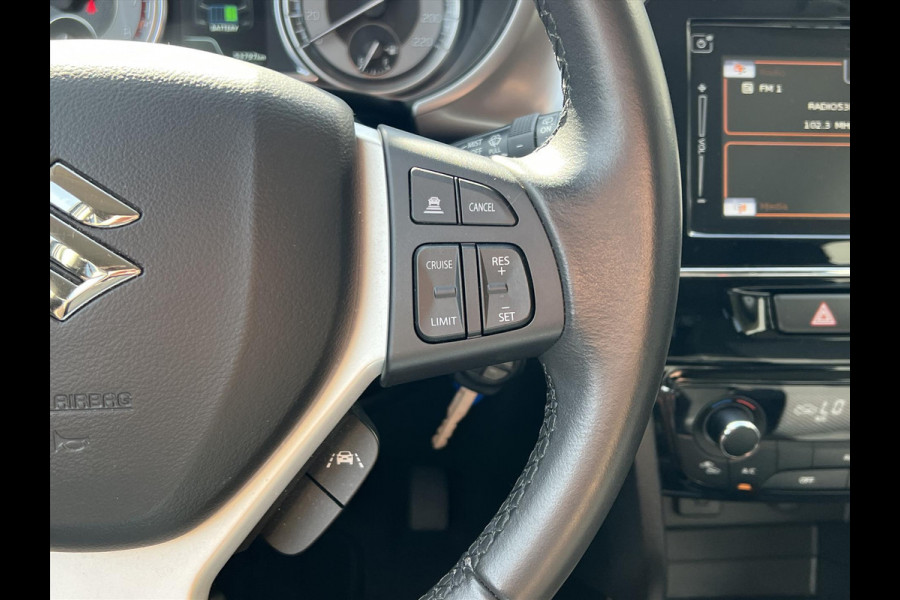 Suzuki Vitara 1.4 Boosterjet Smart Hybrid Select Two-Tone | Dodehoekherkenning, CarPlay, Camera, Stoelverwarming, 1500KG Trekgewicht