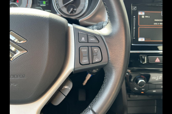 Suzuki Vitara 1.4 Boosterjet Smart Hybrid Select Two-Tone | Dodehoekherkenning, CarPlay, Camera, Stoelverwarming, 1500KG Trekgewicht