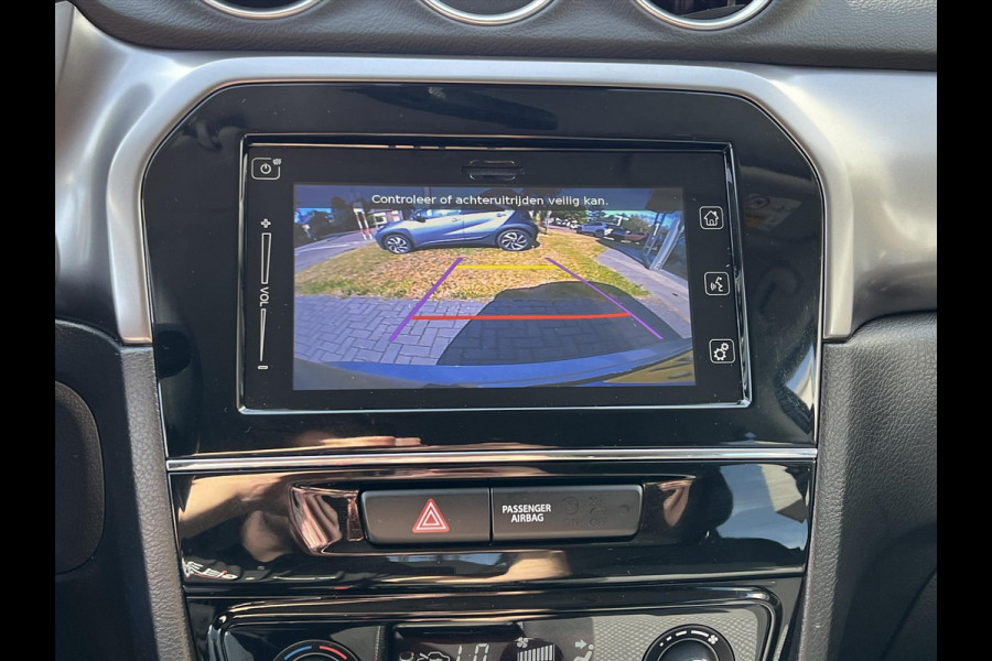Suzuki Vitara 1.4 Boosterjet Smart Hybrid Select Two-Tone | Dodehoekherkenning, CarPlay, Camera, Stoelverwarming, 1500KG Trekgewicht