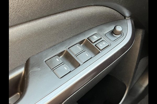 Suzuki Vitara 1.4 Boosterjet Smart Hybrid Select Two-Tone | Dodehoekherkenning, CarPlay, Camera, Stoelverwarming, 1500KG Trekgewicht