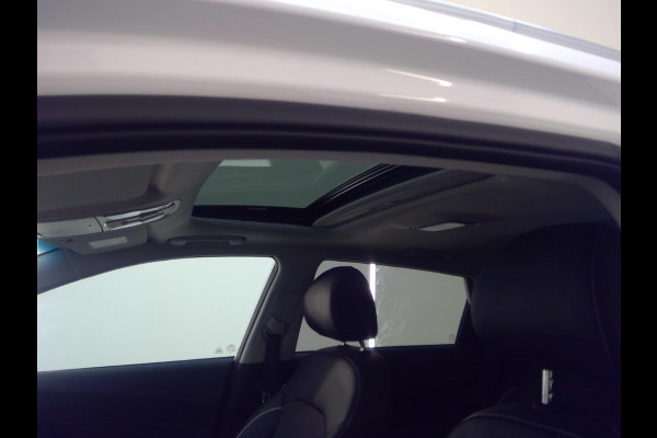 Kia e-Niro DynamicPlusLine 64 kWh | 14500 KM | SOH 100% | Navigatie | Schuif - Kantel Dak | WORDT VERWACHT!