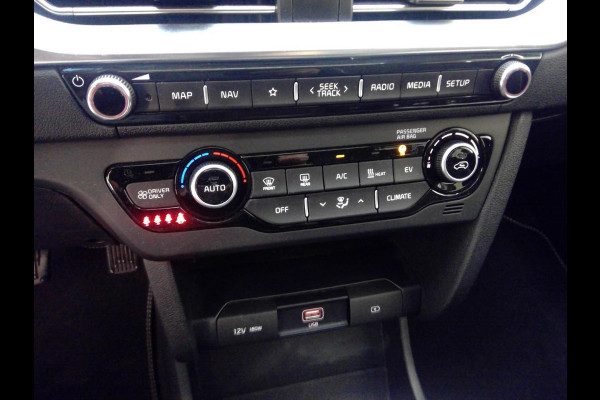 Kia e-Niro DynamicPlusLine 64 kWh | 14500 KM | SOH 100% | Navigatie | Schuif - Kantel Dak | WORDT VERWACHT!