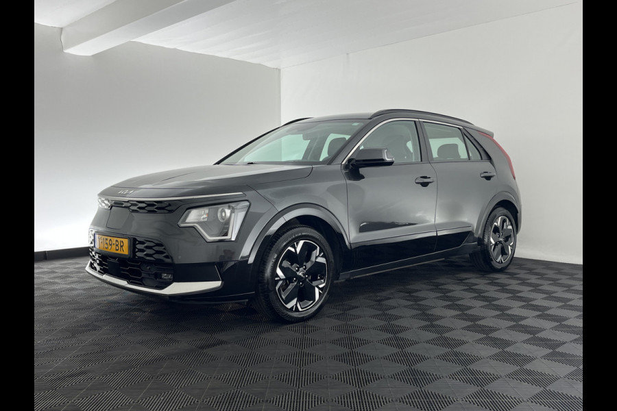 Kia Niro EV DynamicLine 64.8 kWh [3-Fase-11kW] {SoH-96%} (INCL.BTW) Aut. *LEATHER-FABRIC | ADAPTIVE-CRUISE | DIGI-COCKPIT | KEYLESS | CAMERA | DAB | COMFORTSEATS | SHIFTPADDLES | ECC | PDC | 17''ALU*