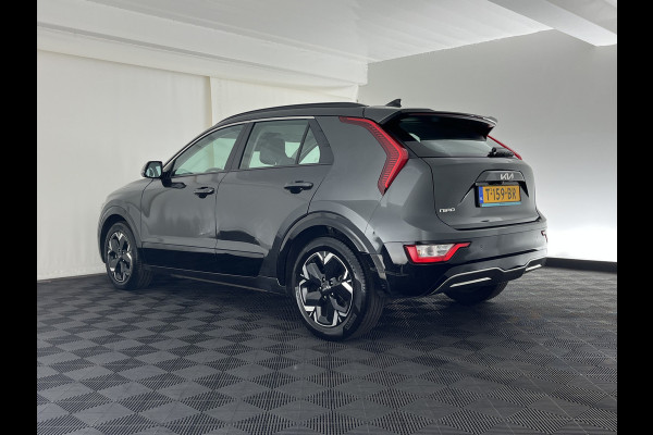 Kia Niro EV DynamicLine 64.8 kWh [3-Fase-11kW] {SoH-96%} (INCL.BTW) Aut. *LEATHER-FABRIC | ADAPTIVE-CRUISE | DIGI-COCKPIT | KEYLESS | CAMERA | DAB | COMFORTSEATS | SHIFTPADDLES | ECC | PDC | 17''ALU*