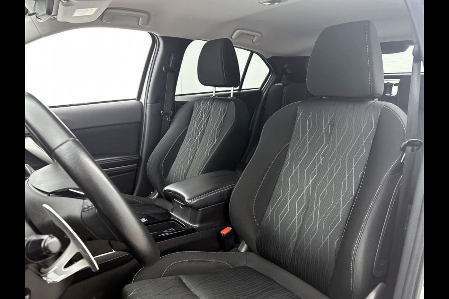 Mitsubishi Eclipse Cross 1.5 DI-T First Edition(NL-auto, Trekhaak, 360 Camera, StoelV, Navi, Lane Assist, Etc)