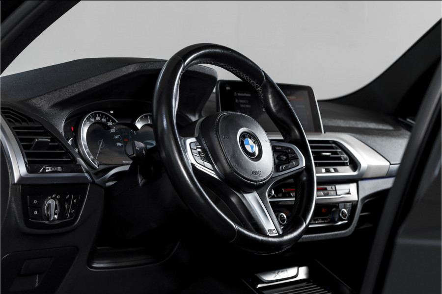 BMW X3 xDrive20i 184 PK High Executive Org. NL | M-Sport | Afn. Trekhaak | Cruise | Stoelverw. | PDC | Camera | NAV | ECC | Elek. Klep | LM 20" |