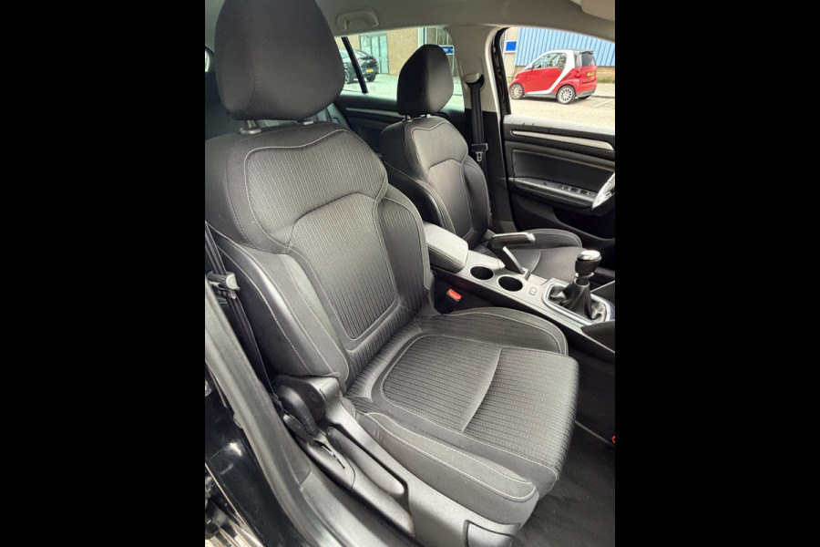 Renault Mégane Estate 1.3 TCe Limited - Navigatie / Apple CarPlay I Airco I Achteruitrij Camera I LED/PDC I Dealer onderhouden