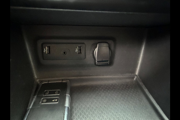 Renault Mégane Estate 1.3 TCe Limited - Navigatie / Apple CarPlay I Airco I Achteruitrij Camera I LED/PDC I Dealer onderhouden