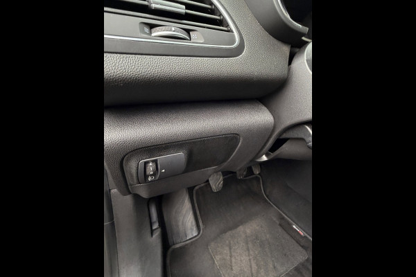 Renault Mégane Estate 1.3 TCe Limited - Navigatie / Apple CarPlay I Airco I Achteruitrij Camera I LED/PDC I Dealer onderhouden