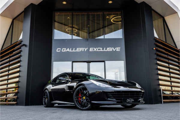 Ferrari GTC4Lusso 6.3 V12 - 4-zits l Lift l Passenger Display l Carbon l Panorama