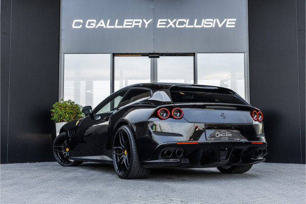 Ferrari GTC4Lusso 6.3 V12 - 4-zits l Lift l Passenger Display l Carbon l Panorama