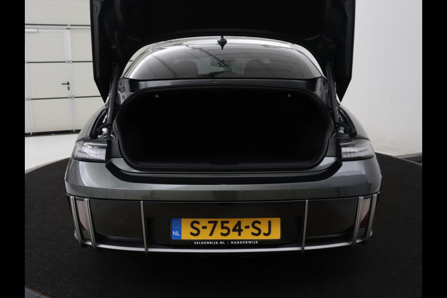 Hyundai IONIQ 6 Connect 77.4 kWh | SOH 94,7% | Warmtepomp | Head-Up | Stoelverwarming | Camera | Carplay | Standkachel | Adaptive cruise | Keyless | Navigatie | Achterbankverwarming | Full LED