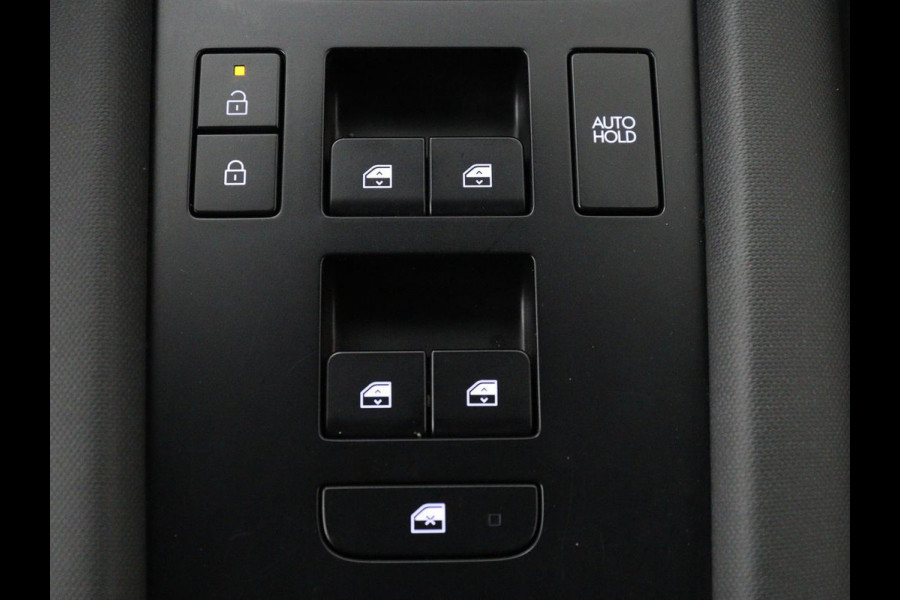 Hyundai IONIQ 6 Connect 77.4 kWh | SOH 94,7% | Warmtepomp | Head-Up | Stoelverwarming | Camera | Carplay | Standkachel | Adaptive cruise | Keyless | Navigatie | Achterbankverwarming | Full LED