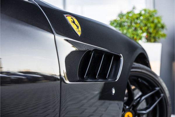 Ferrari GTC4Lusso 6.3 V12 - 4-zits l Lift l Passenger Display l Carbon l Panorama