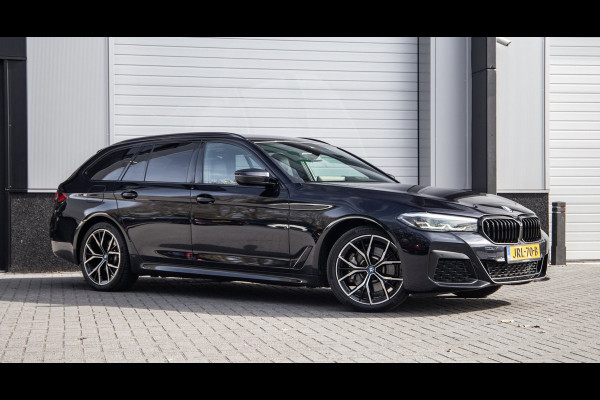 BMW 5 Serie Touring 530e M Sport / Apple Carplay / LED / PHEV / Trekhaak / Stoel Verwarming
