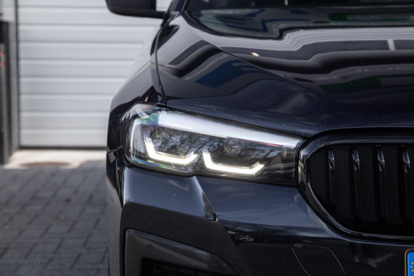 BMW 5 Serie Touring 530e M Sport / Apple Carplay / LED / PHEV / Trekhaak / Stoel Verwarming