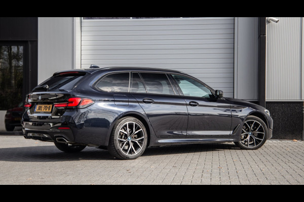 BMW 5 Serie Touring 530e M Sport / Apple Carplay / LED / PHEV / Trekhaak / Stoel Verwarming