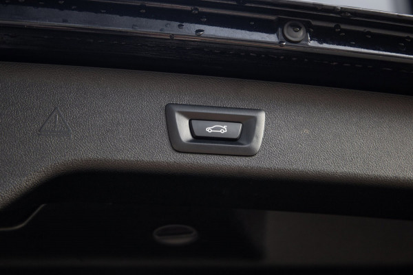BMW 5 Serie Touring 530e M Sport / Apple Carplay / LED / PHEV / Trekhaak / Stoel Verwarming